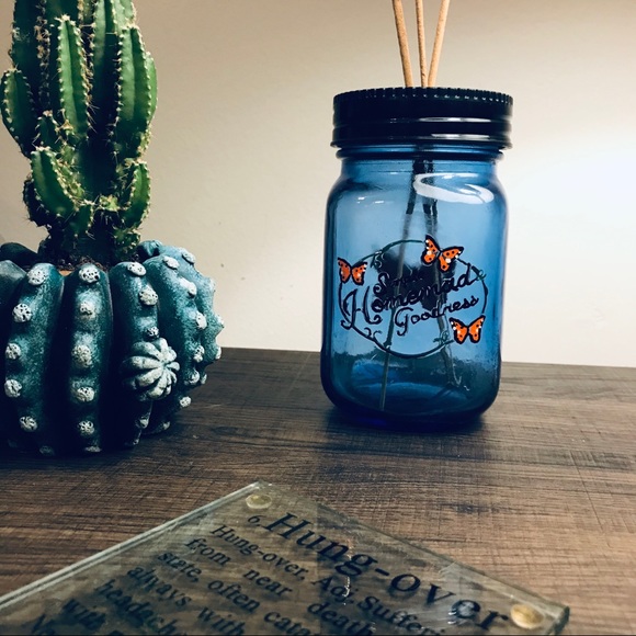 Essential oil diffuser - Picture 2 of 3